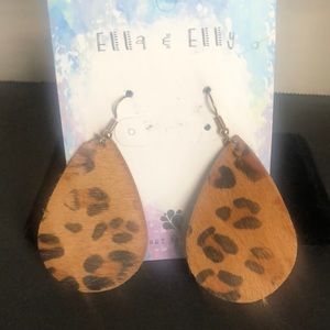 NWT leopard earrings calf leather